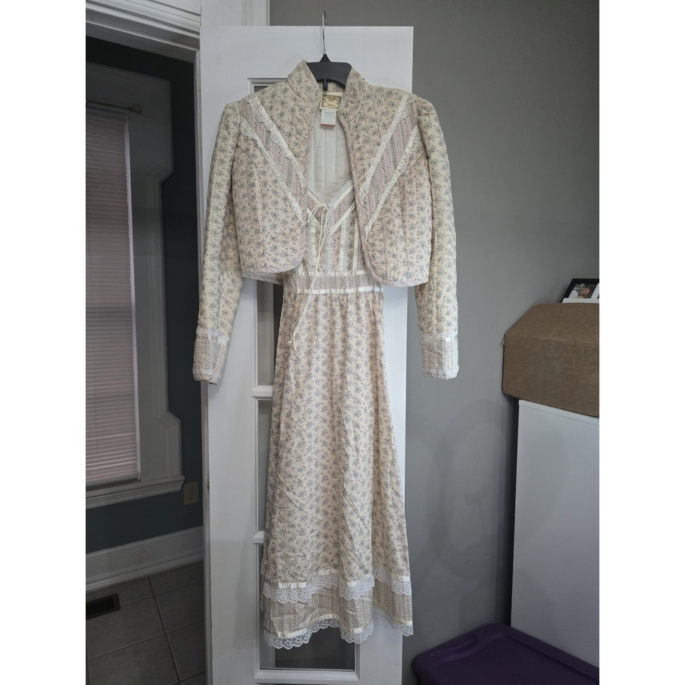 Vintage Gunne Sax by Jessica Lace Prairie Dress & Jacket. Size 7. style: 49168